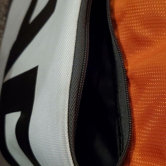 HEAD Tennis Duffel Large Bag Team Climate Control Double Strap Orange White Gray - Picture 13 of 16